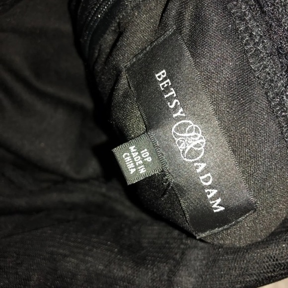 Black lace prom dress - Picture 5 of 7